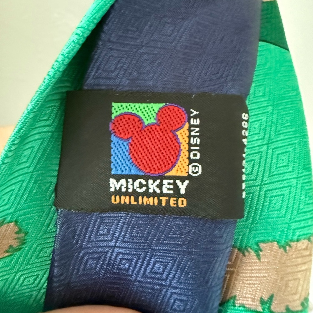 🎩 Vintage Disney Mickey Unlimited Golf Tie — Mickey, Donald, Goofy & Pluto